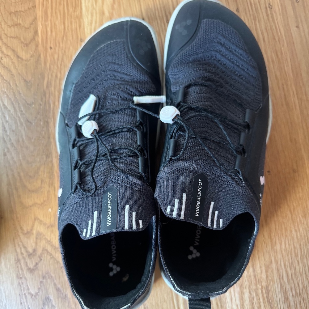 Vivo barefoot Sneakers Women's size 41